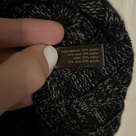 The Limited Wool-Blend Cowl-Neck Sweater Size Medium - Picture 4 of 4